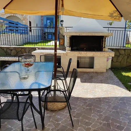 Apartment Studios Apollon